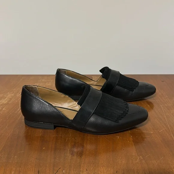 G.H. Bass & Co. Harlow Women's Black Loafers - Picture 3 of 9